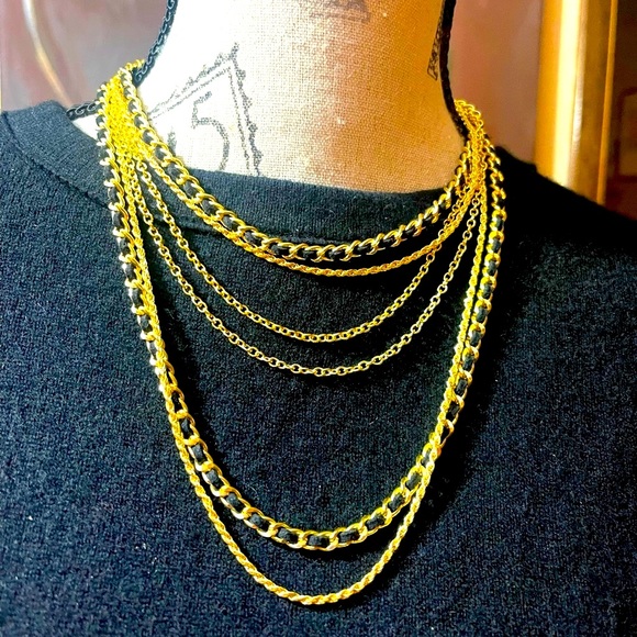 Amrita Singh Jewelry - NWOT ❗️❗️SALE❗️❗️Amrita Singh versatile multi layer